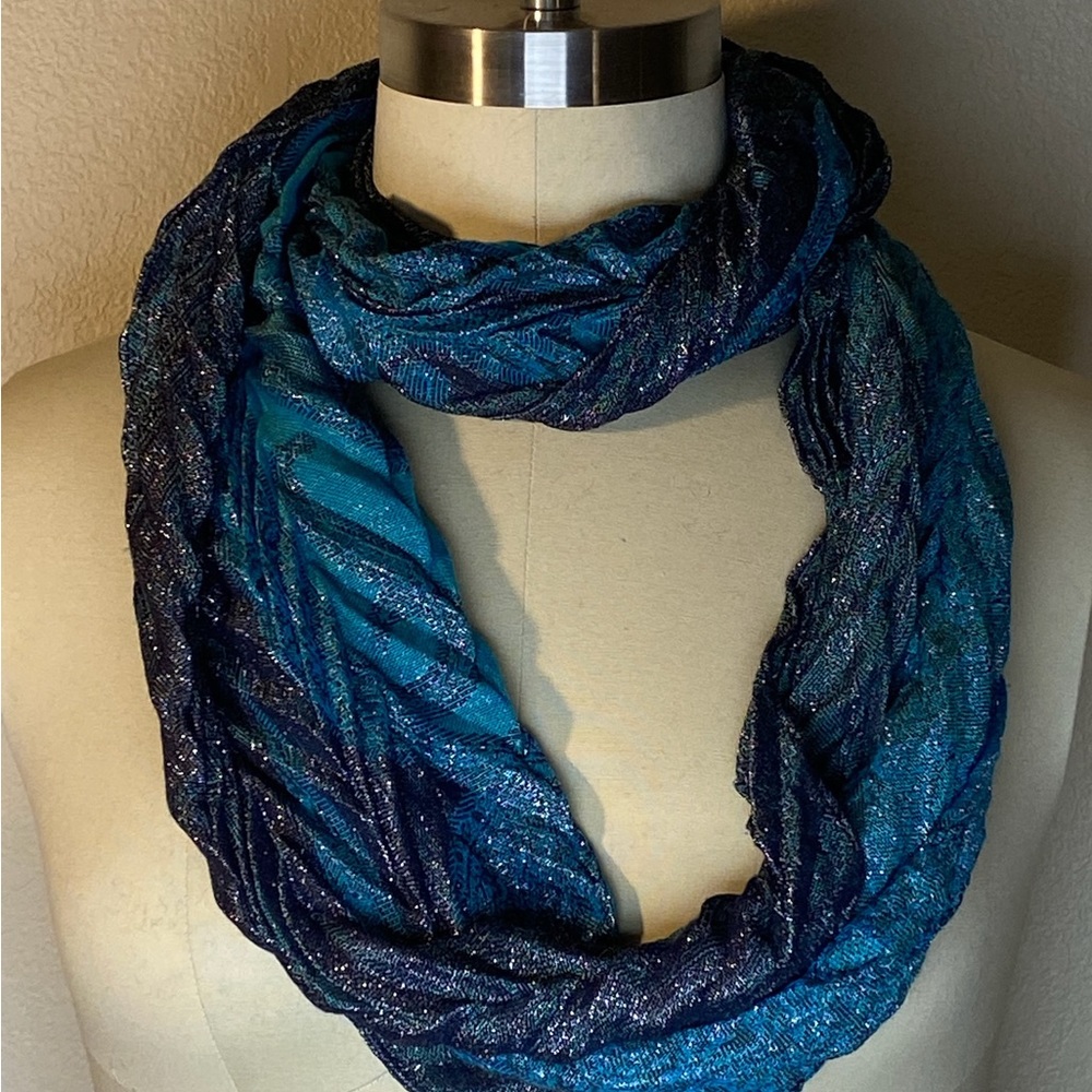 Infinity scarf